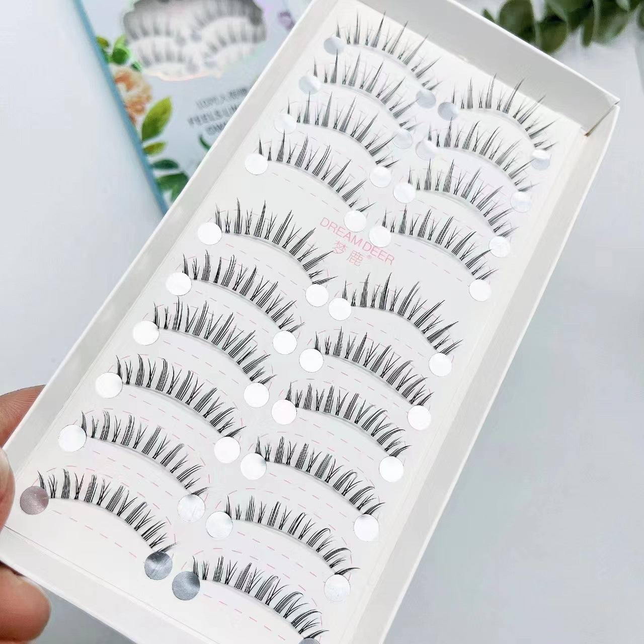 false eyelashes