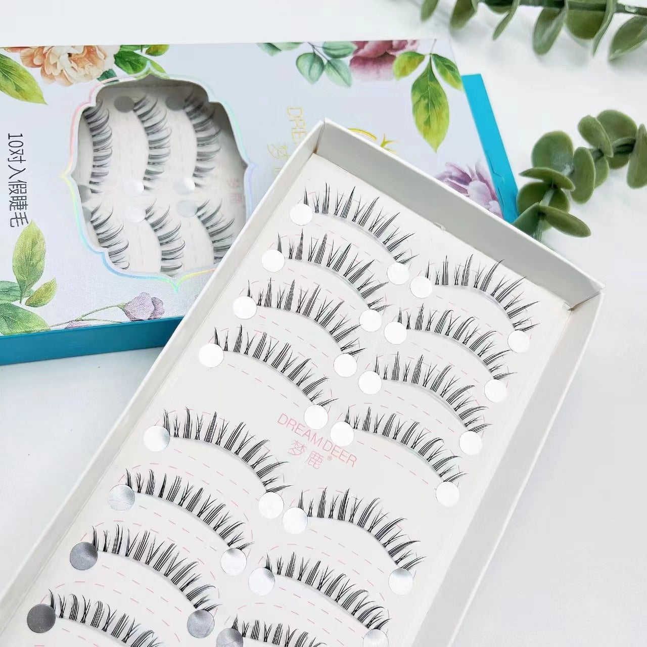 false eyelashes